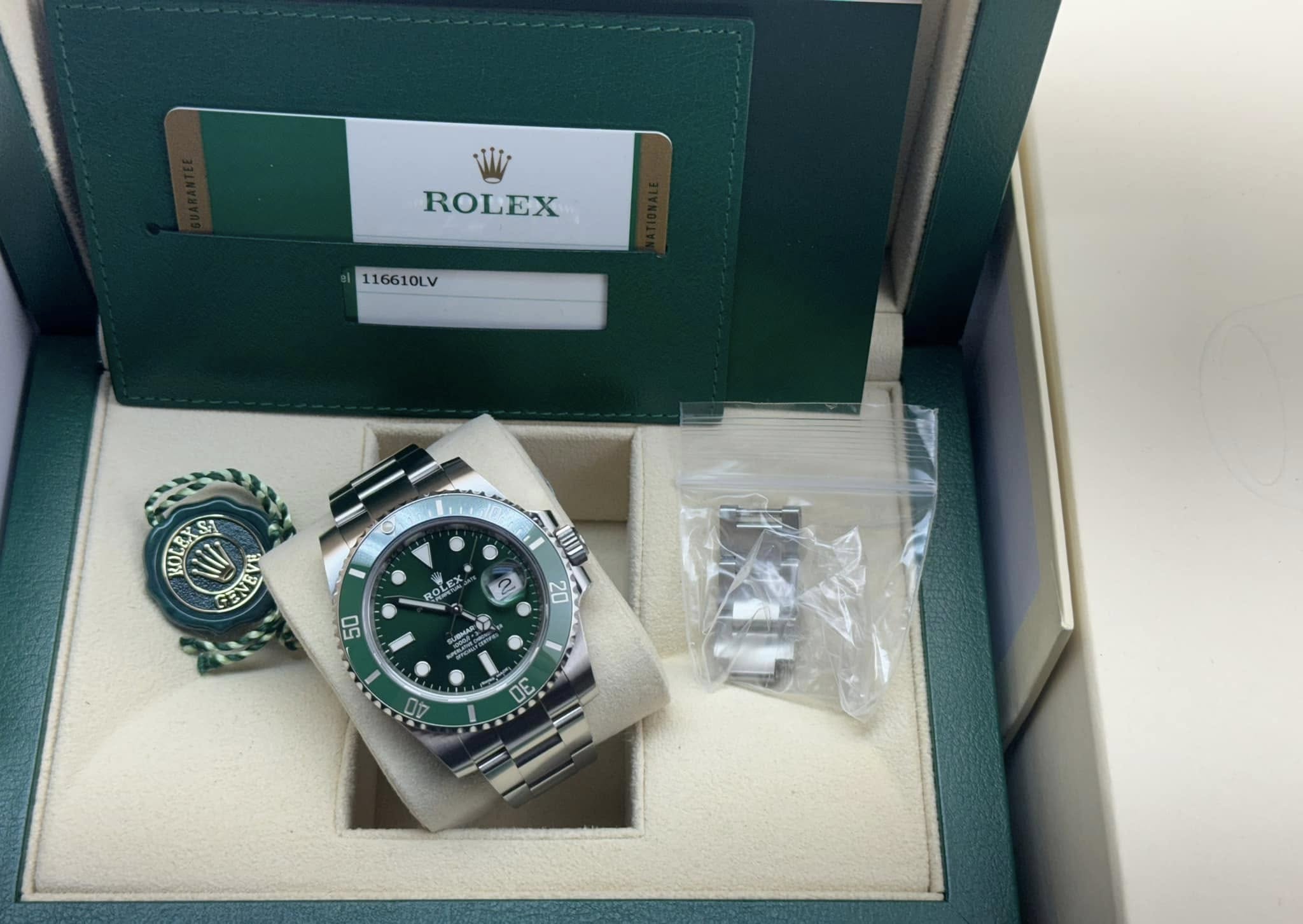 Rolex Submariner Date