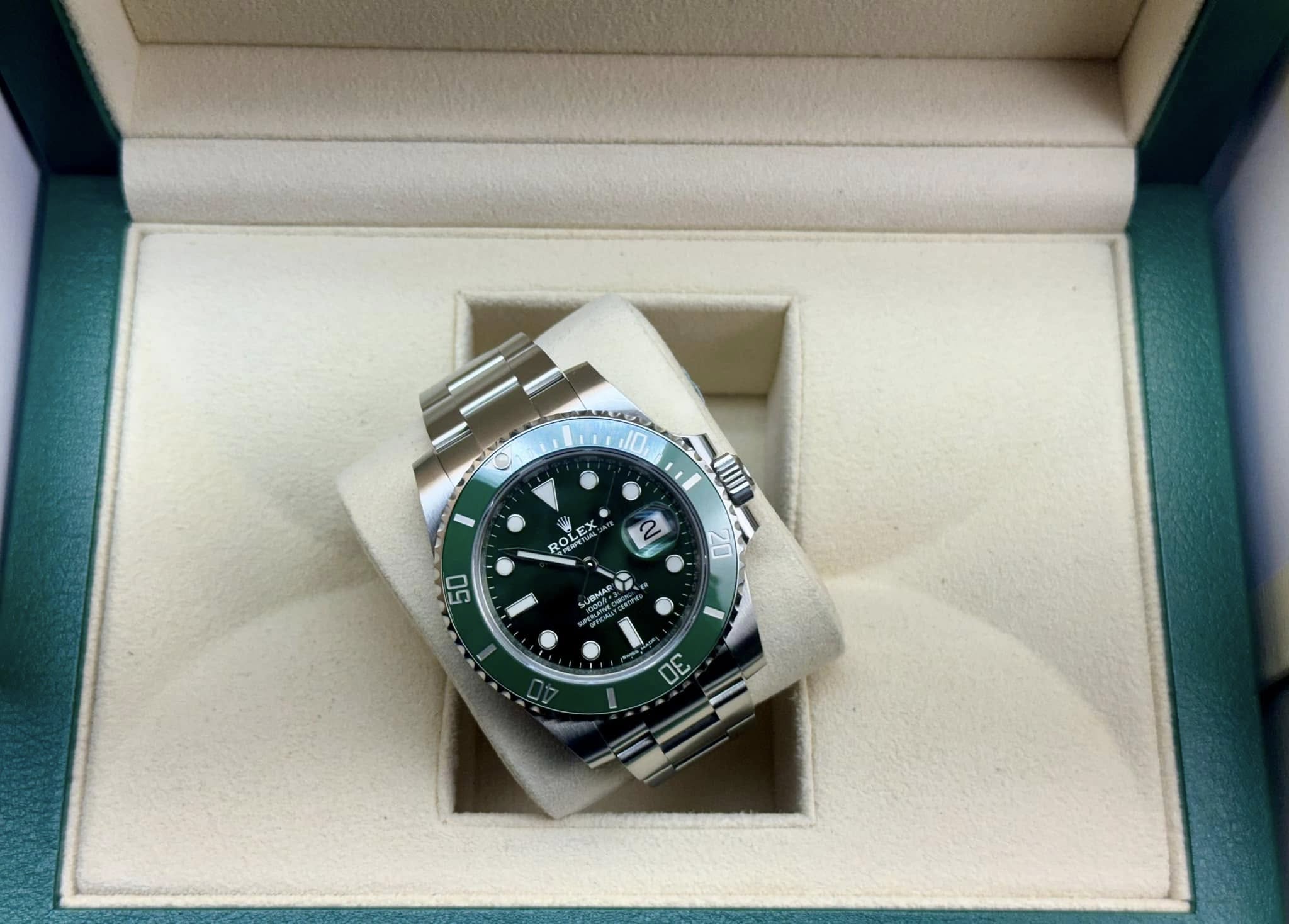 Rolex Submariner Date