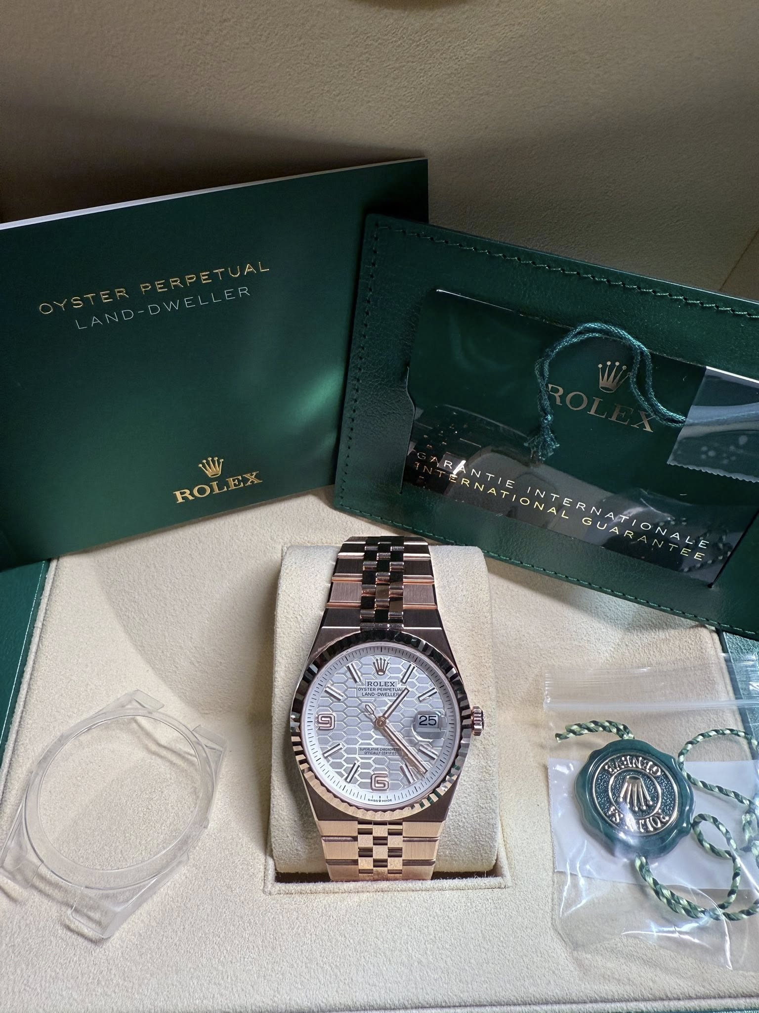 Rolex Land-Dweller 40
