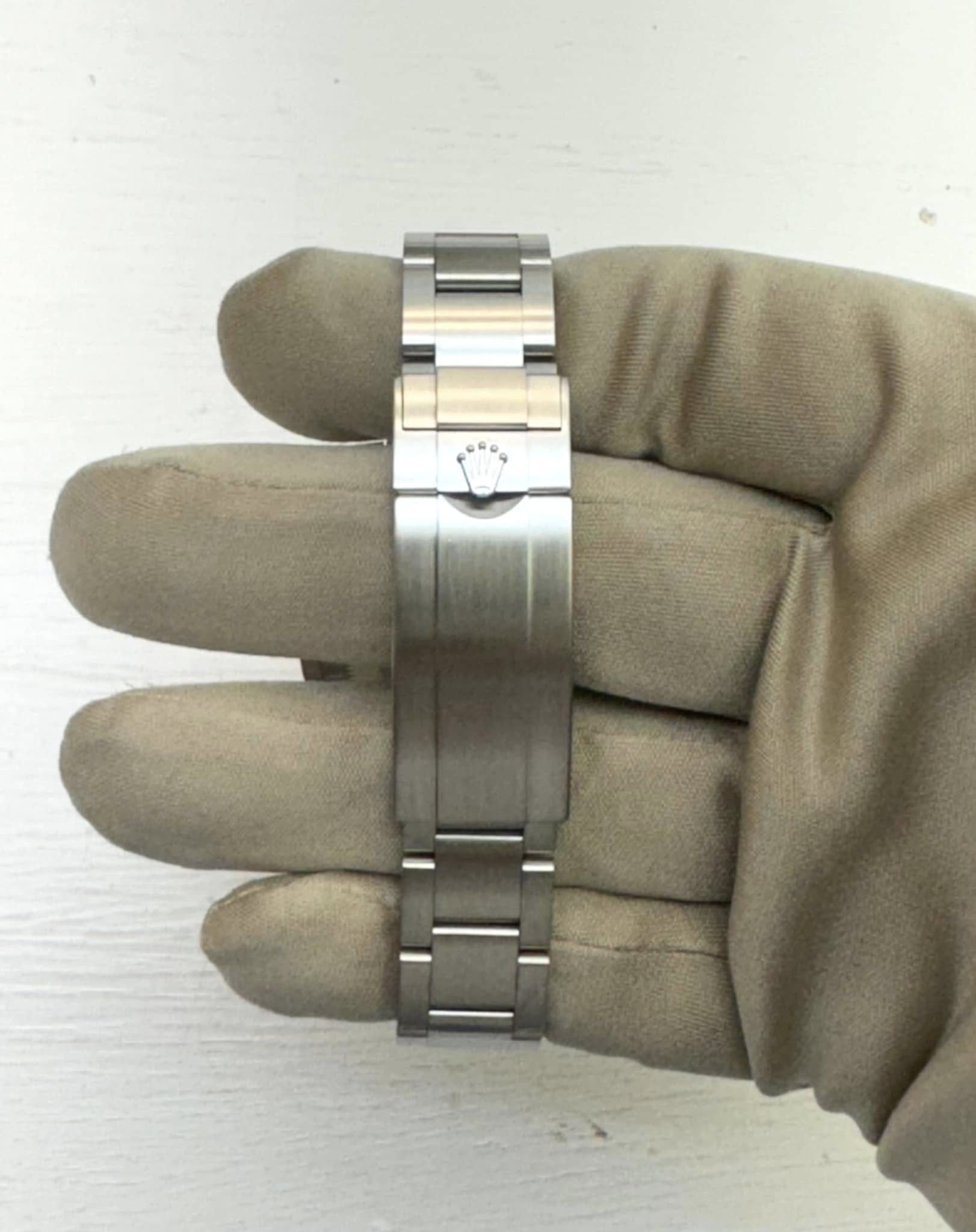 Rolex Submariner Date