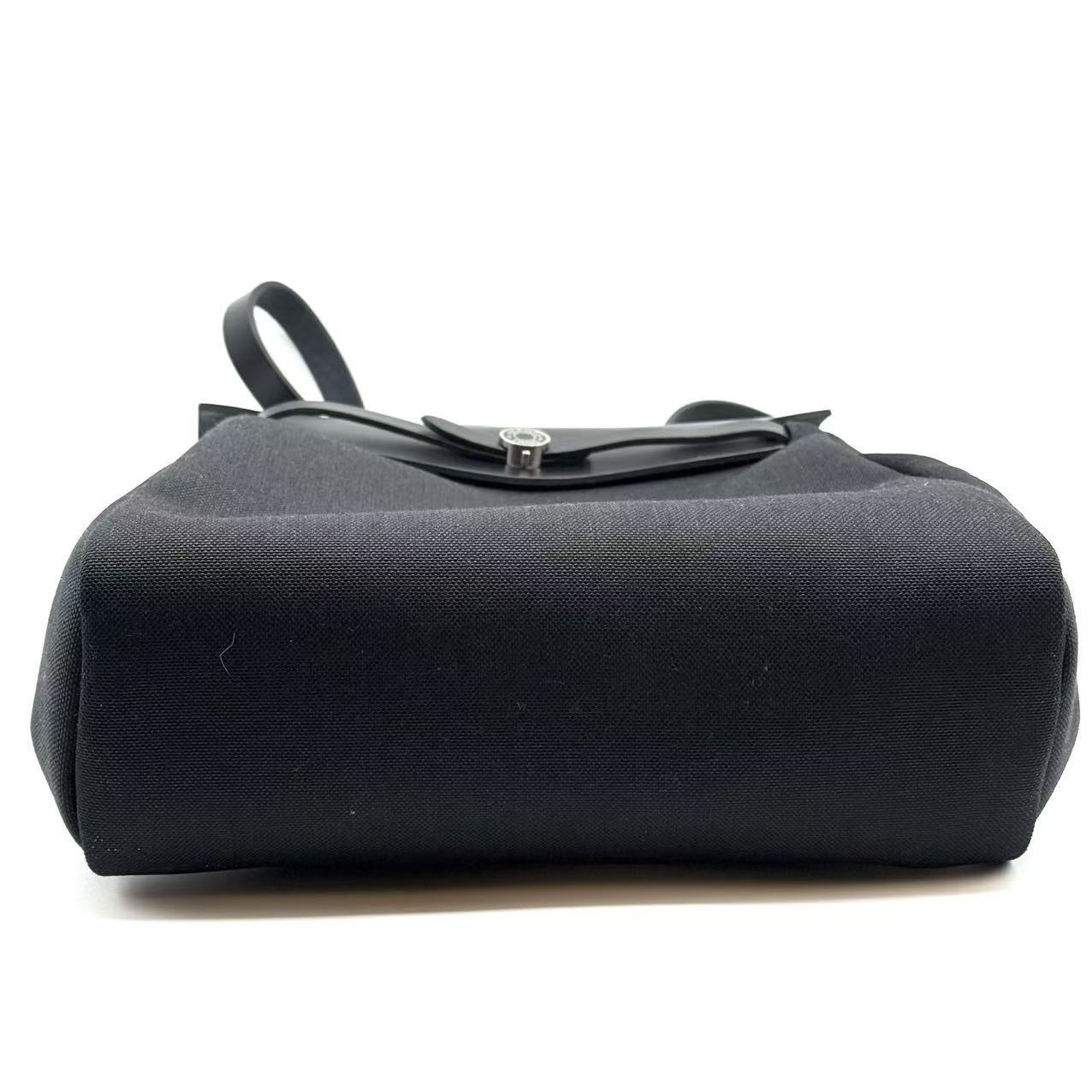 HERMES Military Toile Vache Hunter Herbag a Dos Zip Retourne Backpack Black