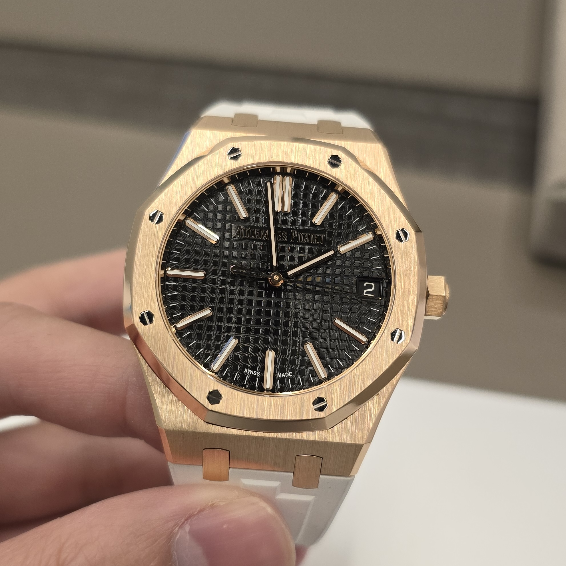 watch imageproduct/8d33b2ce24506d9668a8c27017707196.jpeg_251223T061352-a950