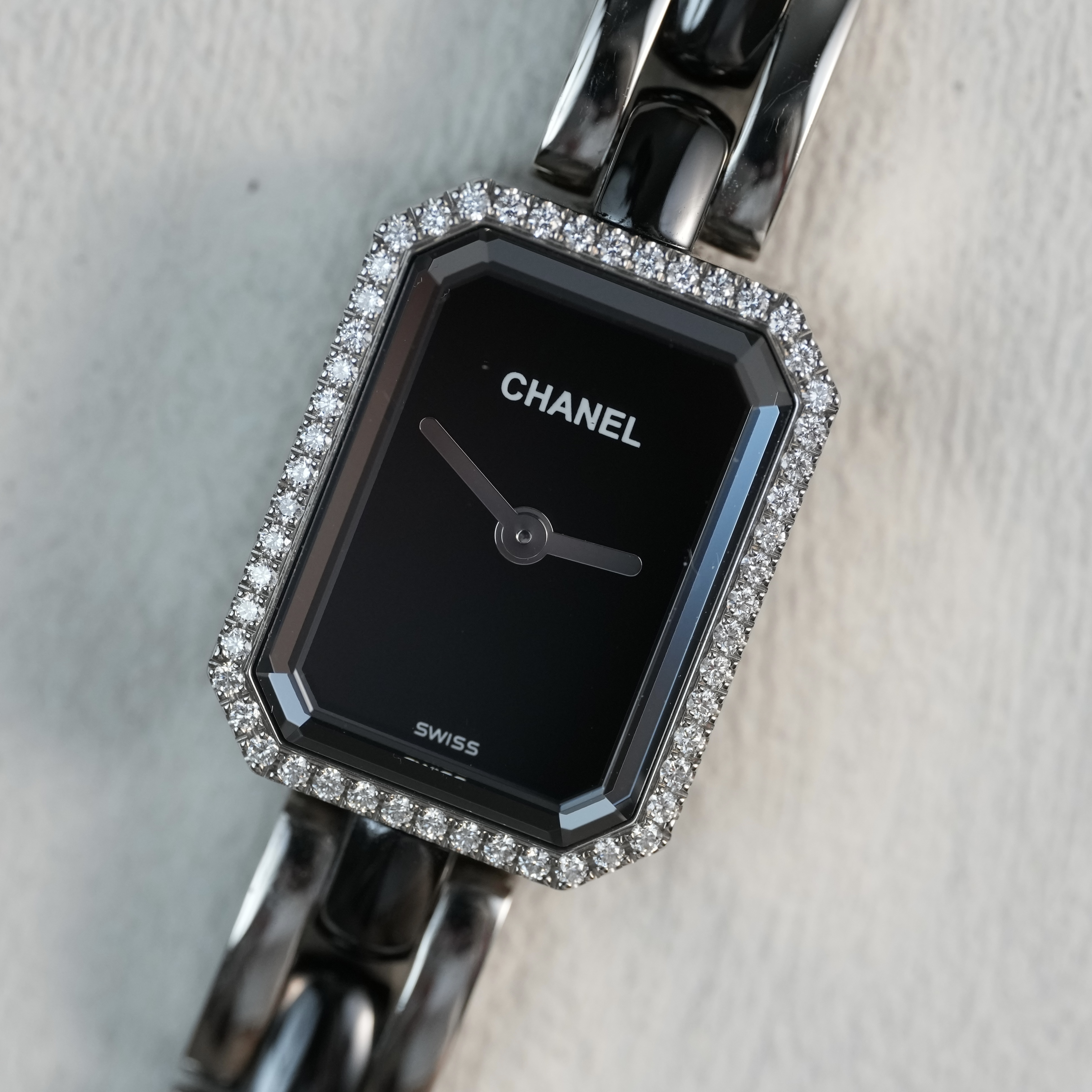 Chanel Première