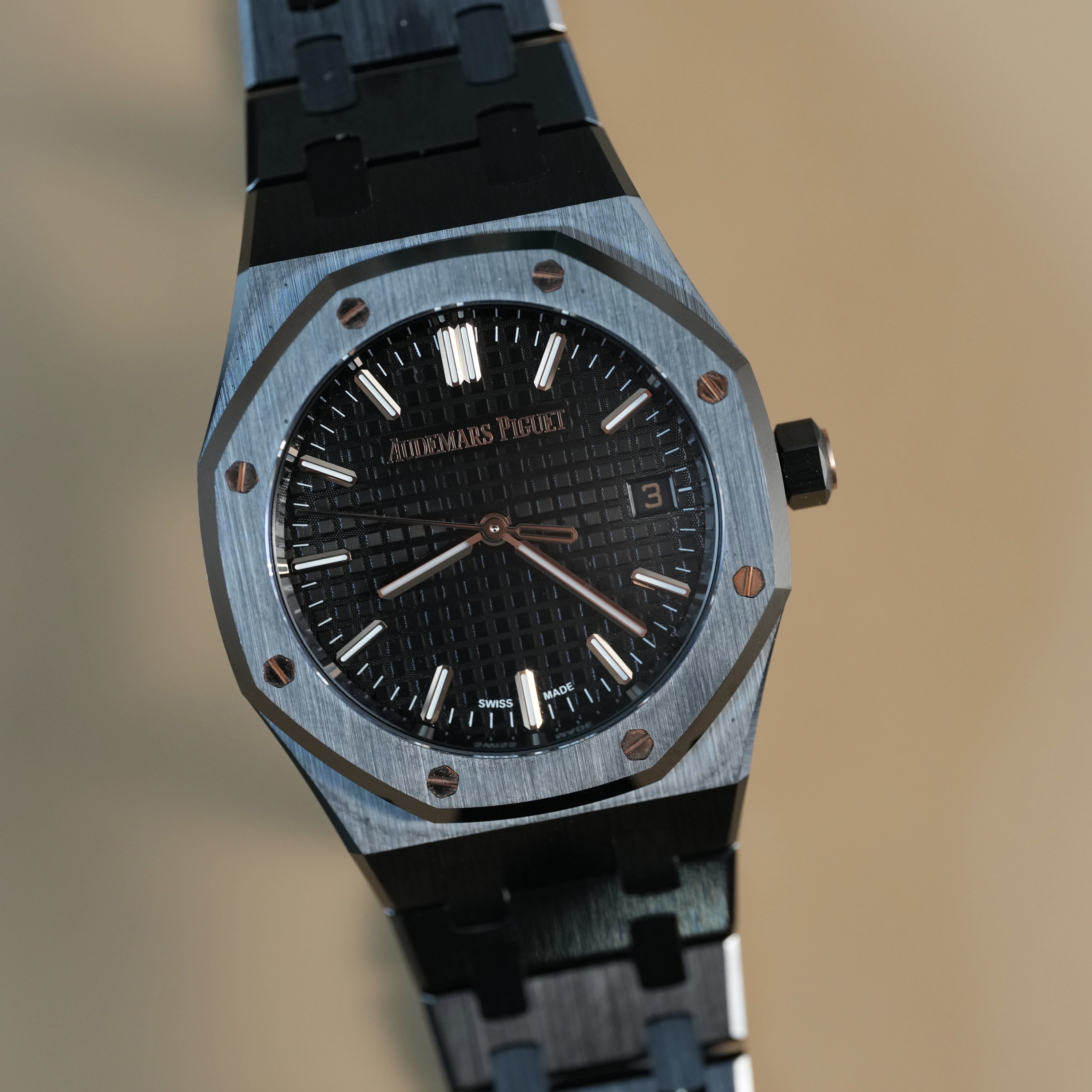 watch imageproduct/DSC08146.jpeg_251025T015042-e22f