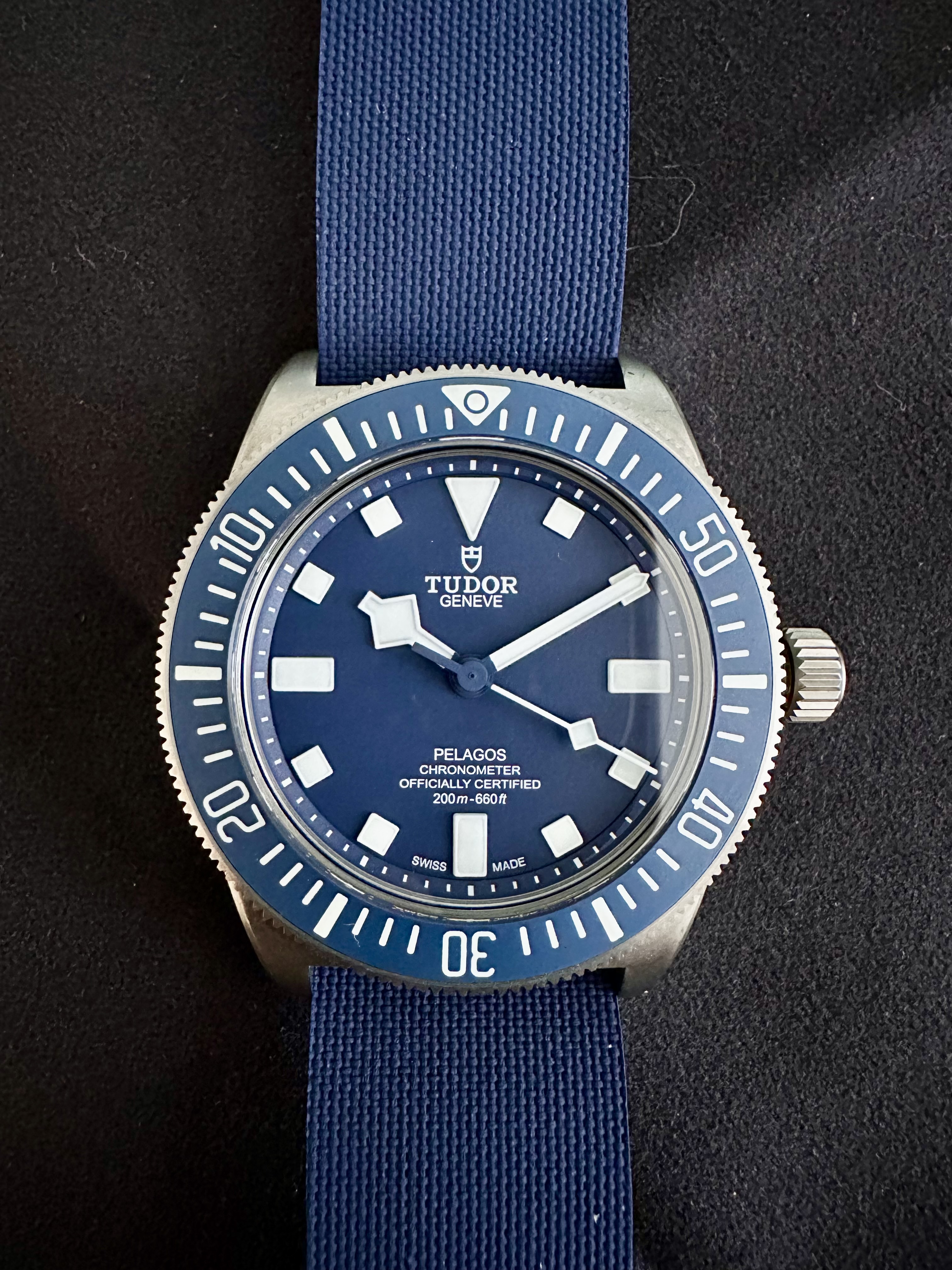 watch imageproduct/IMG_7543.jpeg_251214T174241-7564