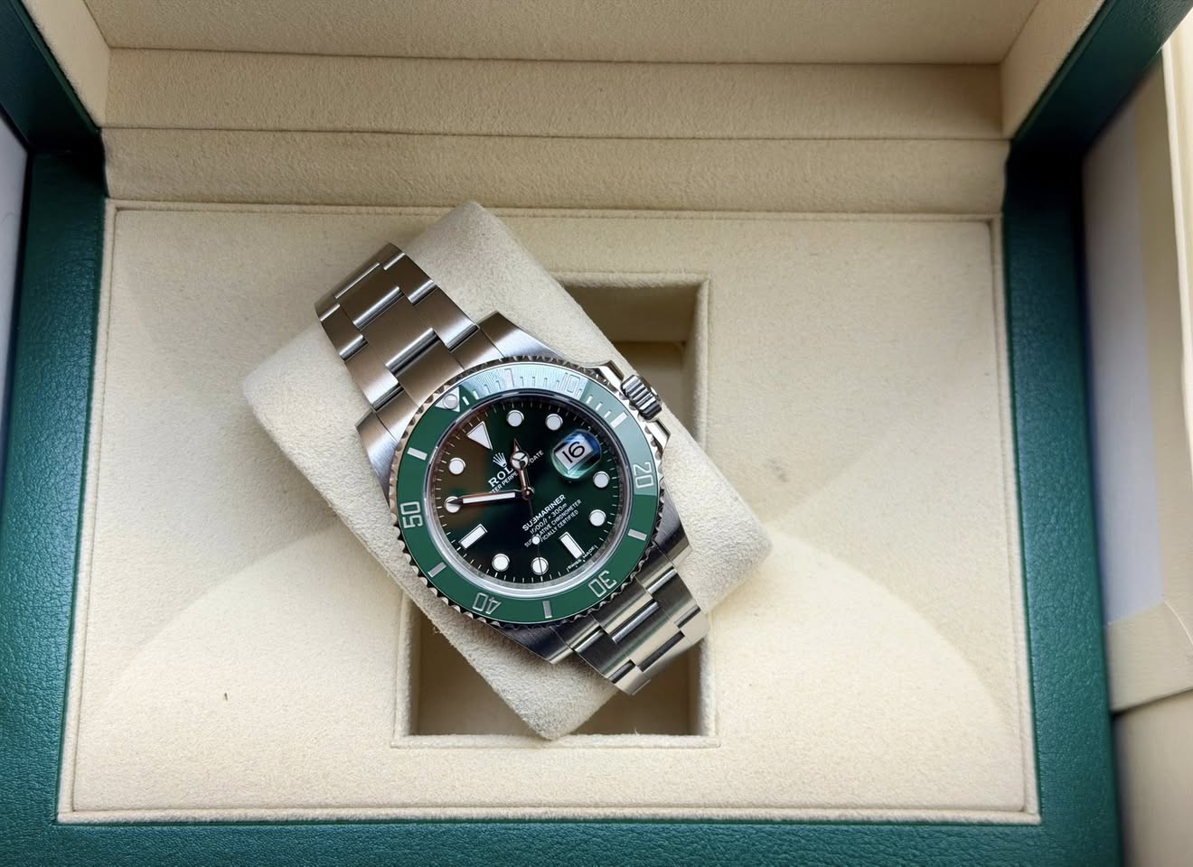 Rolex Submariner Date