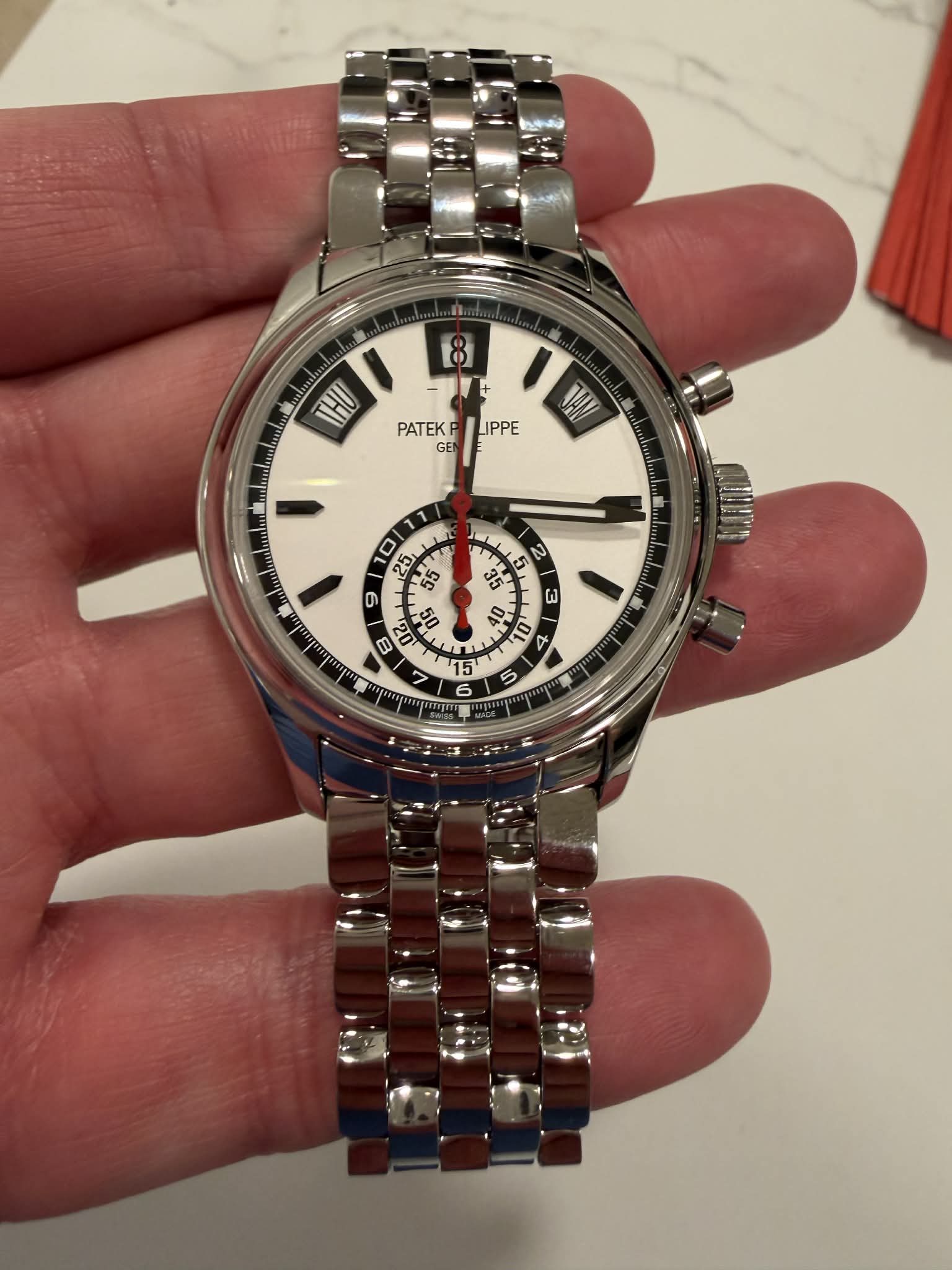 watch imageproduct/att.0ZHX2BZgIVBfYJBmZJ8VkFECHk3eoWFPN5sUYWJHVFU.jpeg_260108T063338-991a