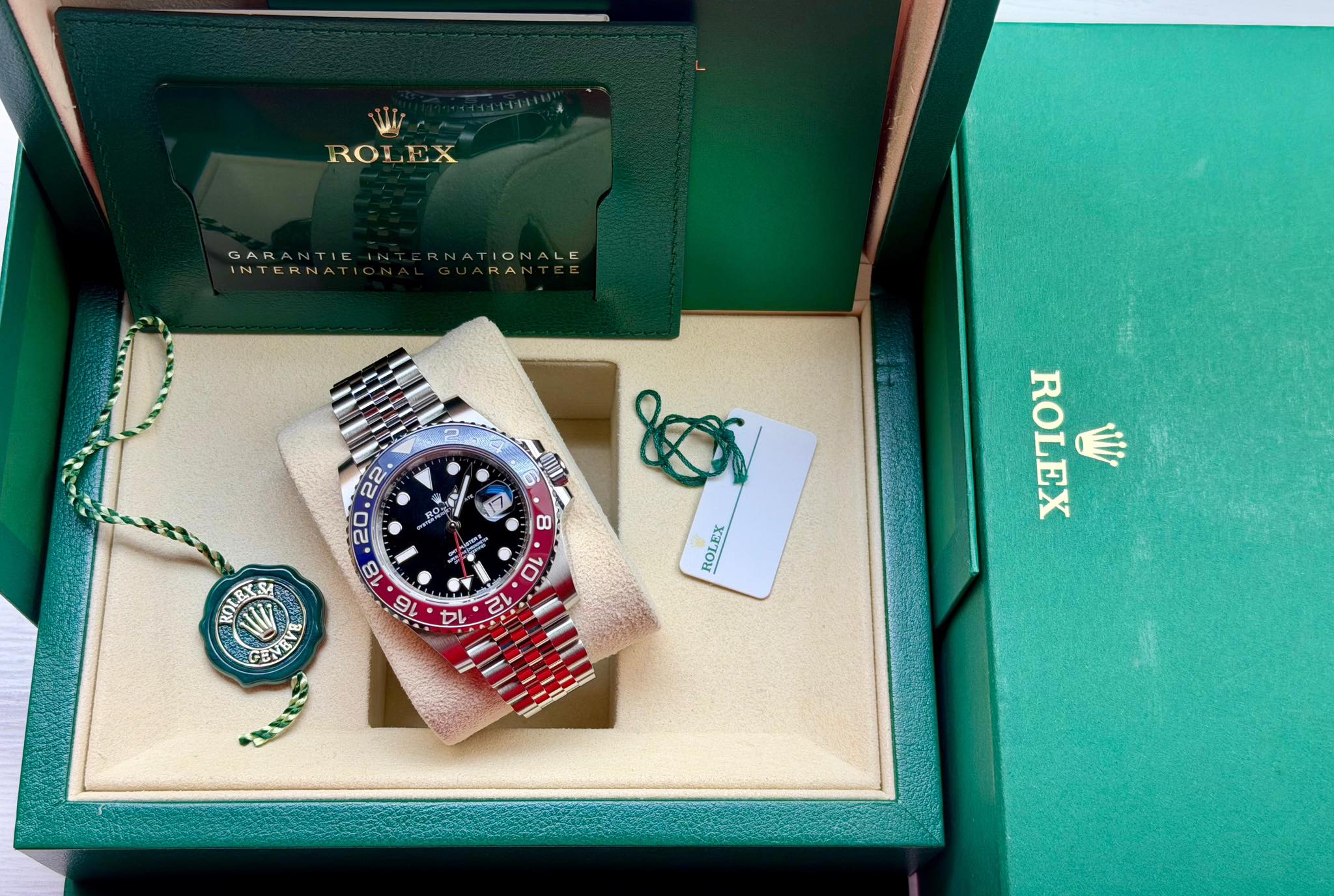 watch imageproduct/image.jpeg_251217T195854-1ccd