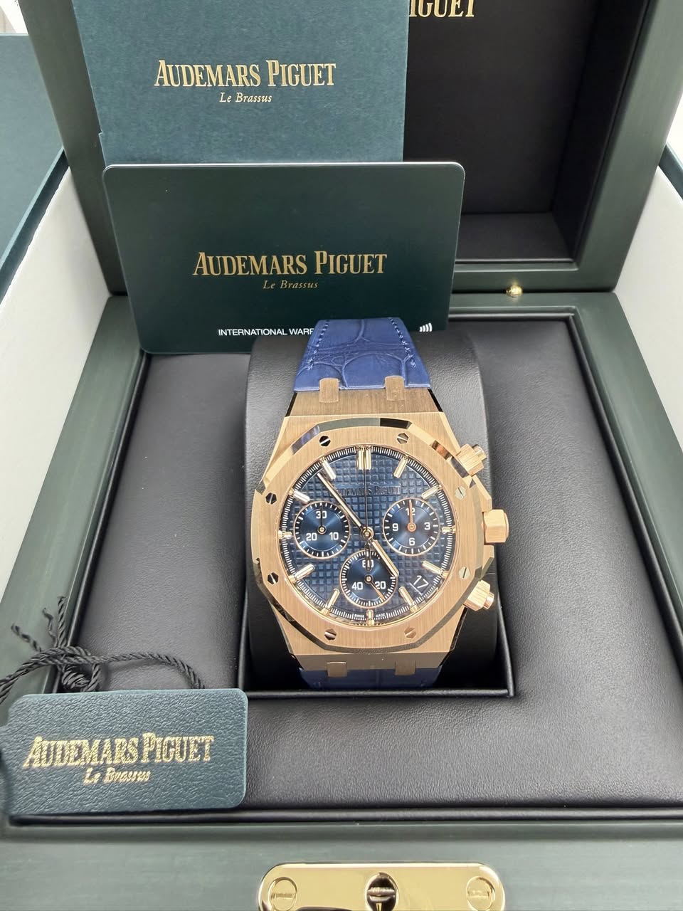 watch imageproduct/image.jpeg_251217T201741-d760