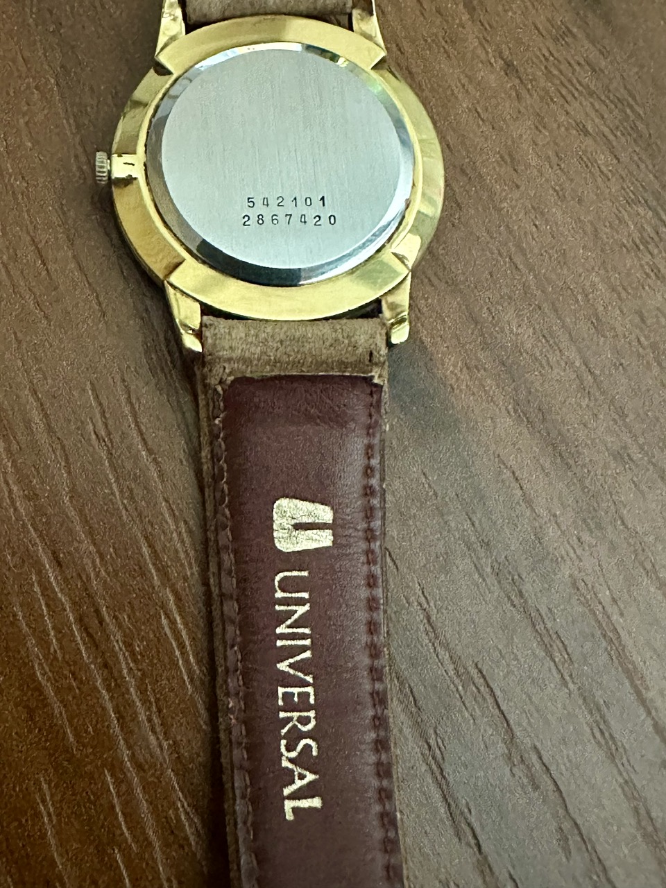 Universal Genève EXTRA SLIM DRESS MEN Vintage manual winding Ref.542101