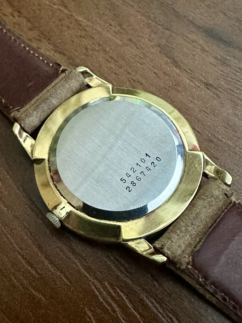 Universal Genève EXTRA SLIM DRESS MEN Vintage manual winding Ref.542101