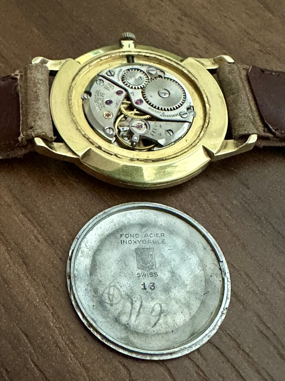 Universal Genève EXTRA SLIM DRESS MEN Vintage manual winding Ref.542101